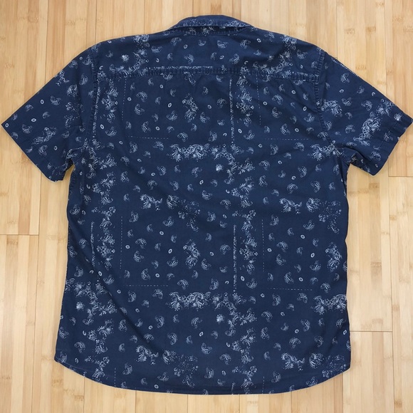 American Eagle Button Down Shirt Size Large EUC - Picture 4 of 8